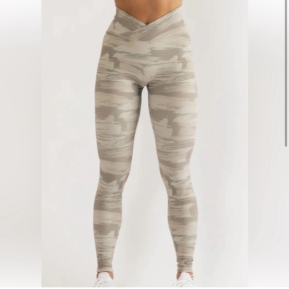 Alphalete leggings